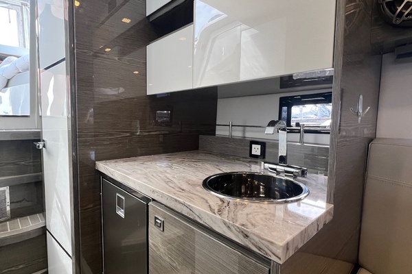 28ft Cobrey Yacht For Sale