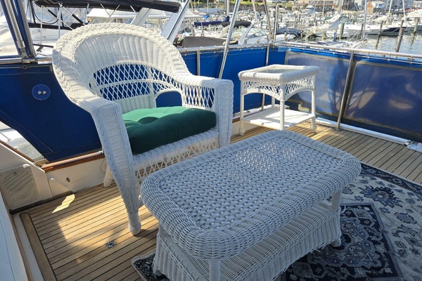 BURNING DAYLIGHT 42ft Grand Banks Yacht For Sale