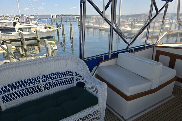 BURNING DAYLIGHT 42ft Grand Banks Yacht For Sale