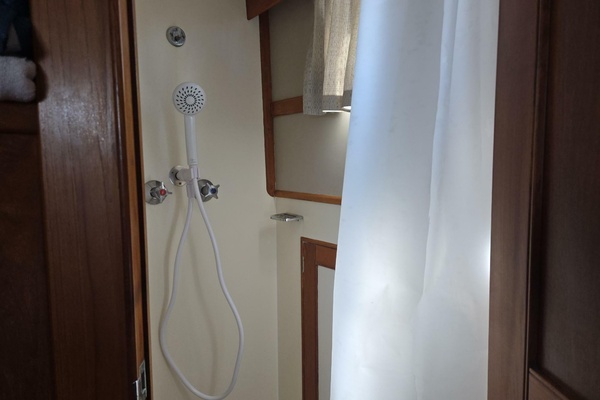 BURNING DAYLIGHT 42ft Grand Banks Yacht For Sale