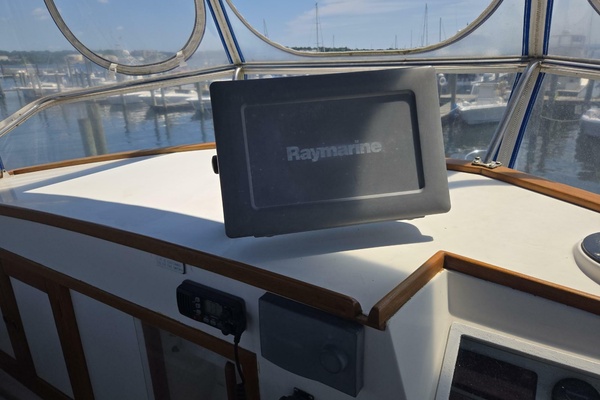 BURNING DAYLIGHT 42ft Grand Banks Yacht For Sale
