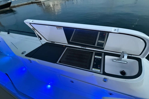 Axopar 45 XC Cross Cabin Aft Cabin Yacht For Sale