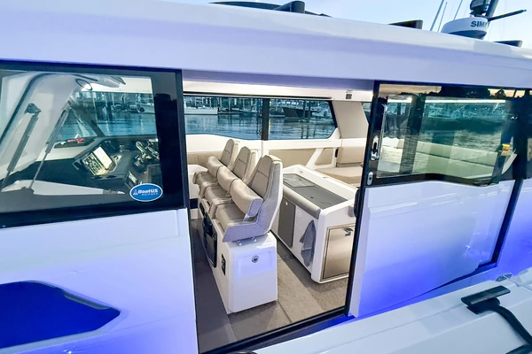 Axopar 45 XC Cross Cabin Aft Cabin Yacht For Sale