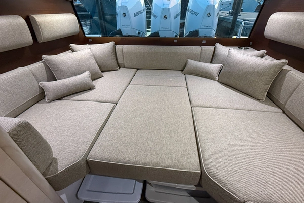 Axopar 45 XC Cross Cabin Aft Cabin Yacht For Sale