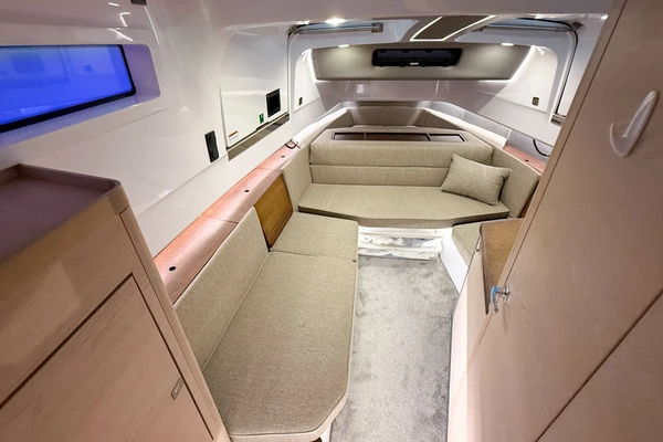 Axopar 45 XC Cross Cabin Aft Cabin Yacht For Sale