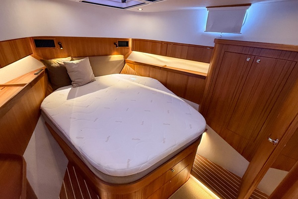 Au Contraire 41ft Targa Yacht For Sale