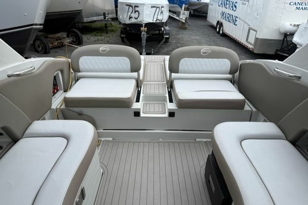 30ft Crownline Yacht For Sale