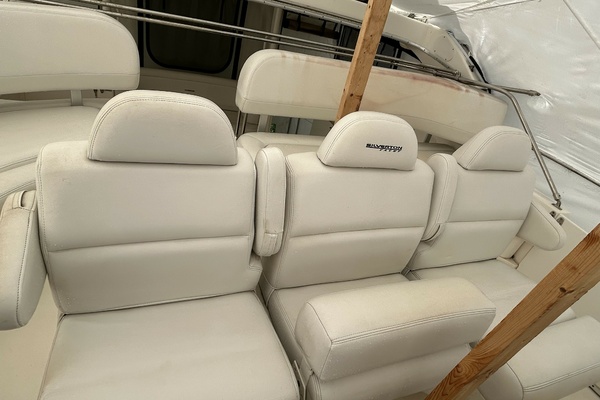 39ft Silverton Yacht For Sale