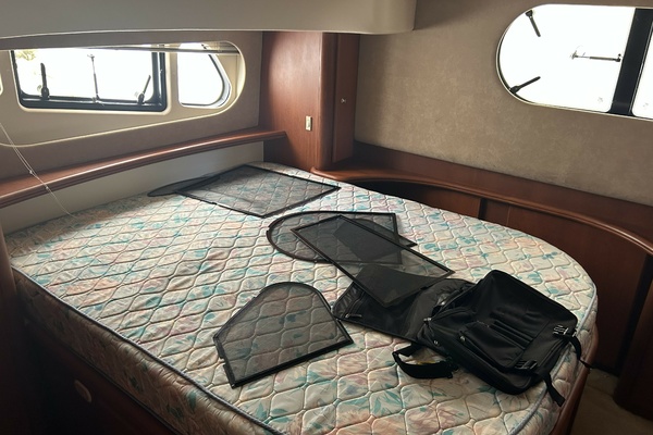 39ft Silverton Yacht For Sale