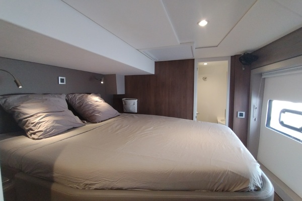 2023 Bali 4.8 cabin