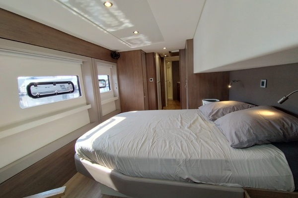 2023 Bali 4.8 guest cabin