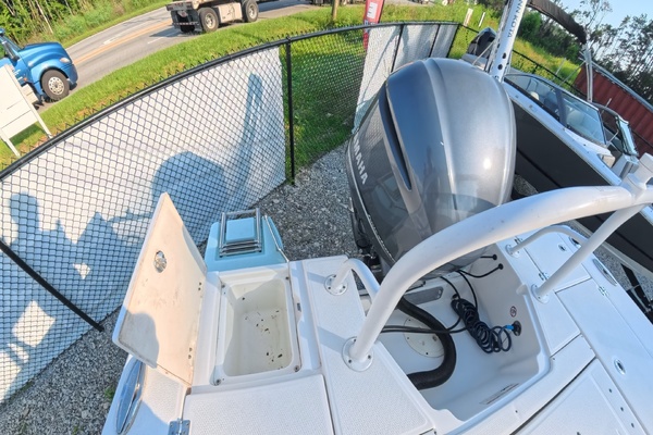 24ft Robalo Yacht For Sale