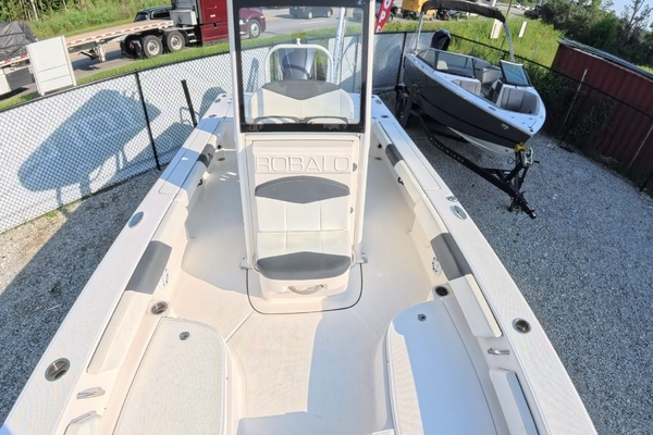 24ft Robalo Yacht For Sale