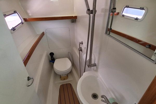 Nina 31ft Roger Hill Yacht For Sale