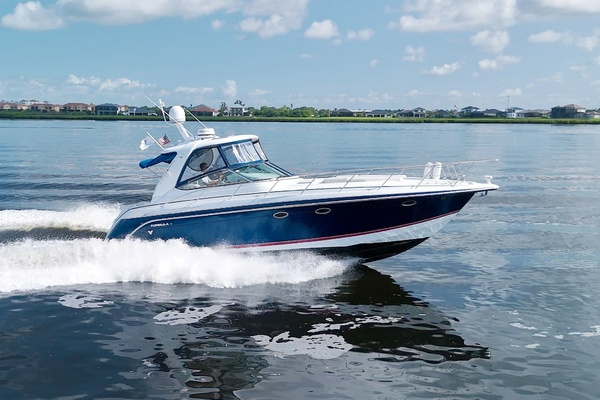 Pura Vida 40ft Formula Yacht For Sale