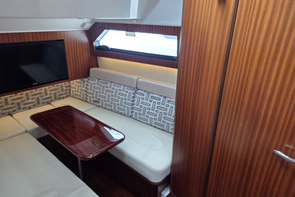 42ft Pursuit Yacht For Sale
