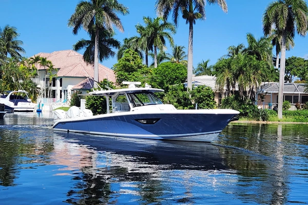 42-ft-Pursuit-2023-S 428 Sport- Boca Raton Florida United States  yacht for sale