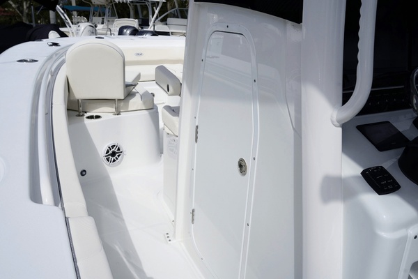 28ft Sea Hunt Yacht For Sale