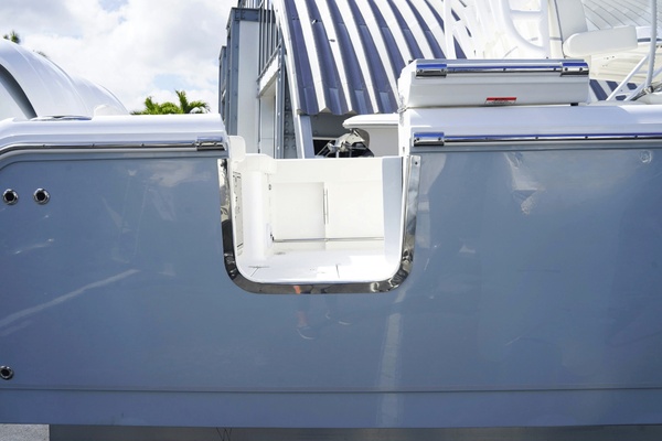 28ft Sea Hunt Yacht For Sale