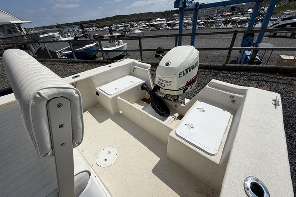 18ft May Craft Yacht For Sale