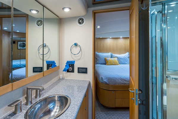 WINDY CAY 58ft Buddy Davis Yacht For Sale