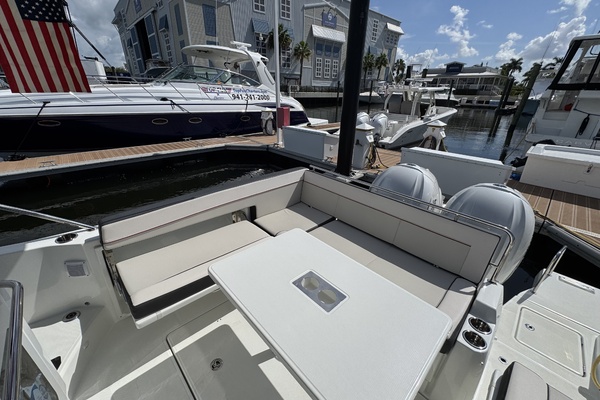 35ft Jeanneau Yacht For Sale