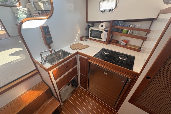 Annelyse 34ft Wilbur Yacht For Sale