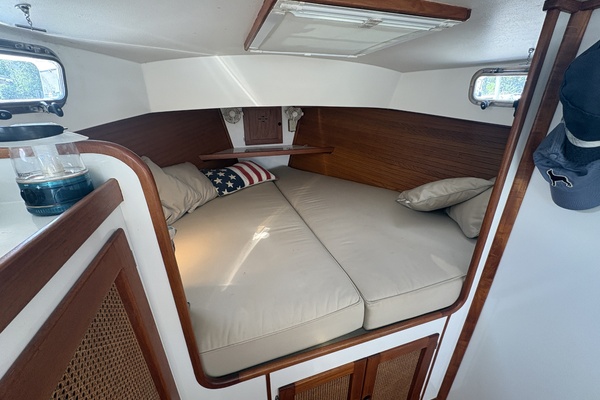 Annelyse 34ft Wilbur Yacht For Sale