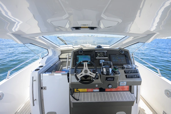 Azimut Verve 40 Yacht For Sale