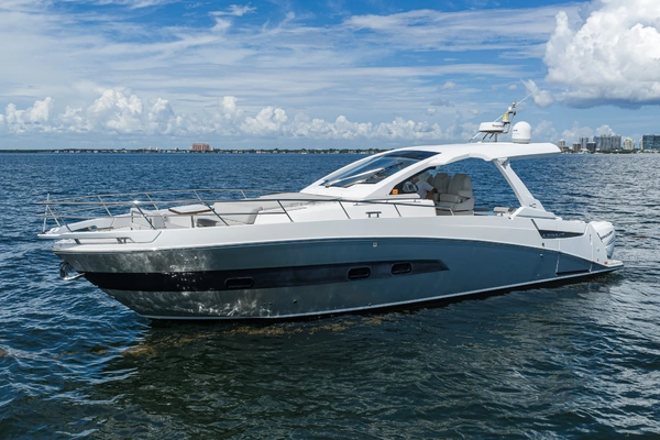 2019 Azimut Verve 40