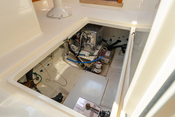 Hinckley 36 EP Yacht For Sale