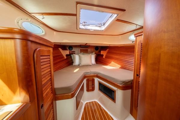 V-Berth and AC