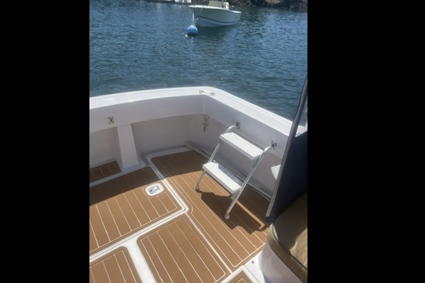 SCRIMSHAW 30ft Mainship Yacht For Sale