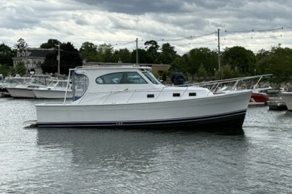 SCRIMSHAW 30ft Mainship Yacht For Sale