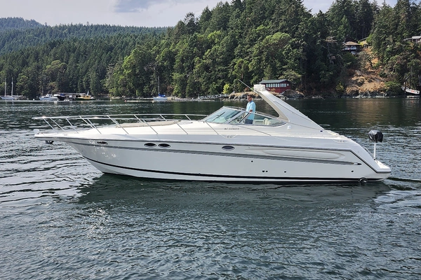 41-ft-Maxum-1997-4100 SCR- Victoria British Columbia Canada  yacht for sale