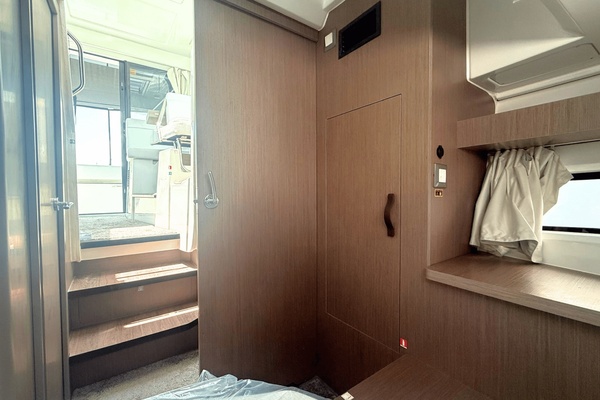 29ft Jeanneau Yacht For Sale