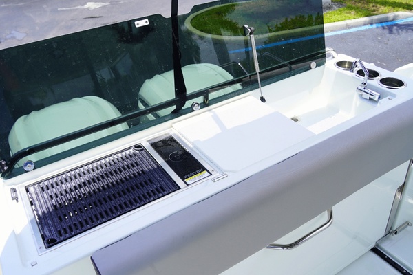 29ft Jeanneau Yacht For Sale