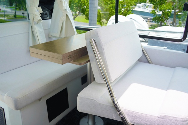 29ft Jeanneau Yacht For Sale