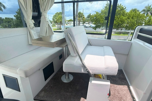 29ft Jeanneau Yacht For Sale