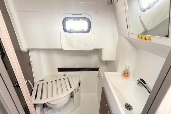 29ft Jeanneau Yacht For Sale