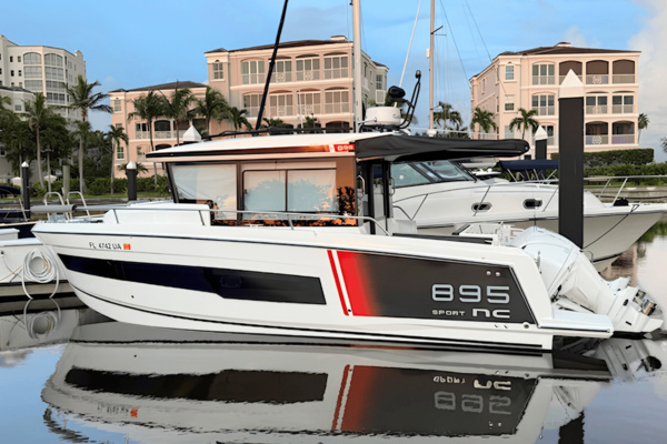 29ft Jeanneau Yacht For Sale