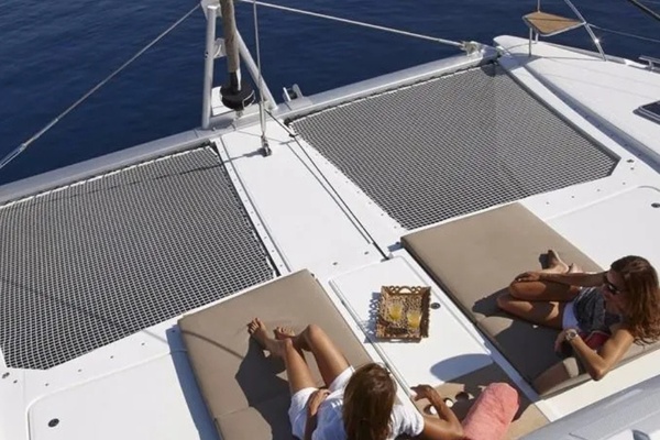 2018 Founatine Pajot Ipanema 58 trampoline