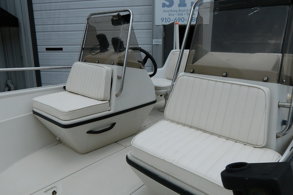 16ft Boston Whaler Yacht For Sale