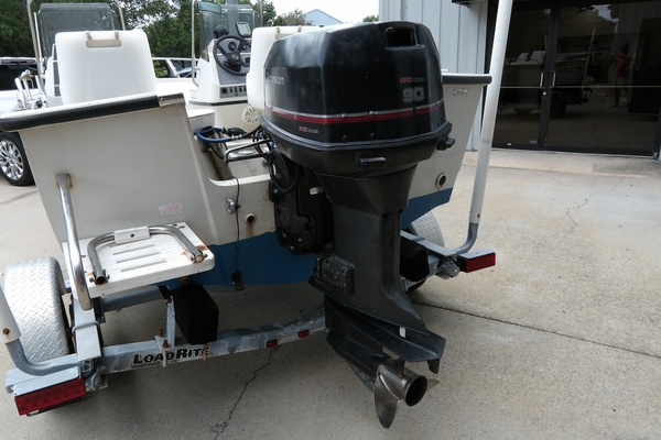 16ft Boston Whaler Yacht For Sale