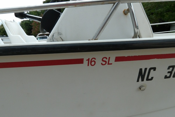 16ft Boston Whaler Yacht For Sale