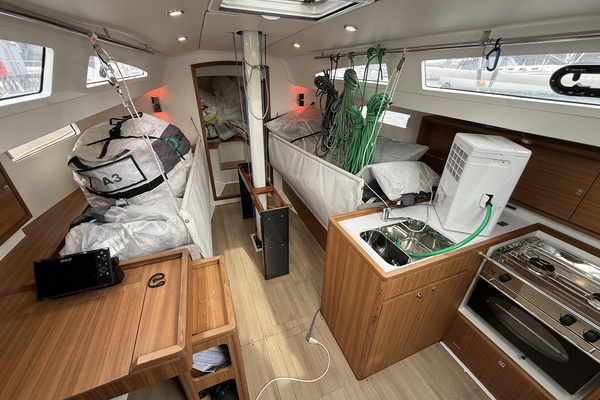 Tashima 36ft J Boats Yacht For Sale