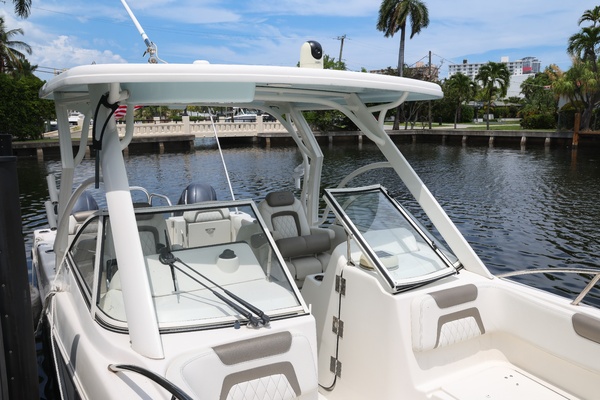 25ft World Cat Yacht For Sale