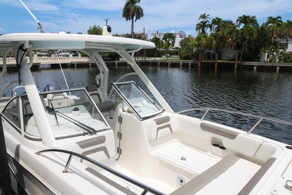 25ft World Cat Yacht For Sale