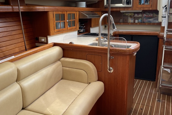 45ft Hunter Yacht For Sale