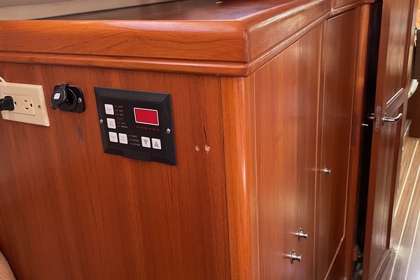 45ft Hunter Yacht For Sale